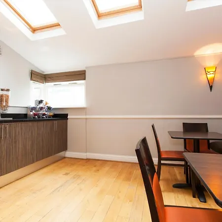 Ξενοδοχείο The Abbey 3*