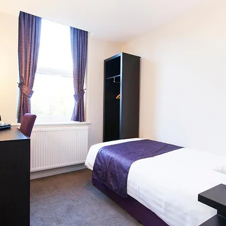 The Abbey Hotell