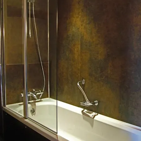 The Abbey Hotell 3*