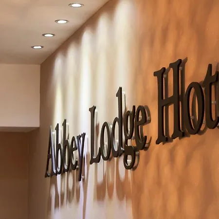 The Abbey Hotell 3*