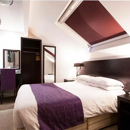 The Abbey 3*